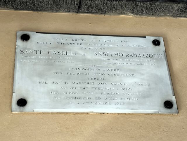 Lapide per Sante Caselli e Anselmo Ramazzotti