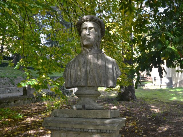 Statua di Pier de' Crescenzi