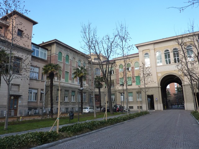 Policlinico Sant'Orsola (BO) - Padiglione d'ingresso dal cortile interno