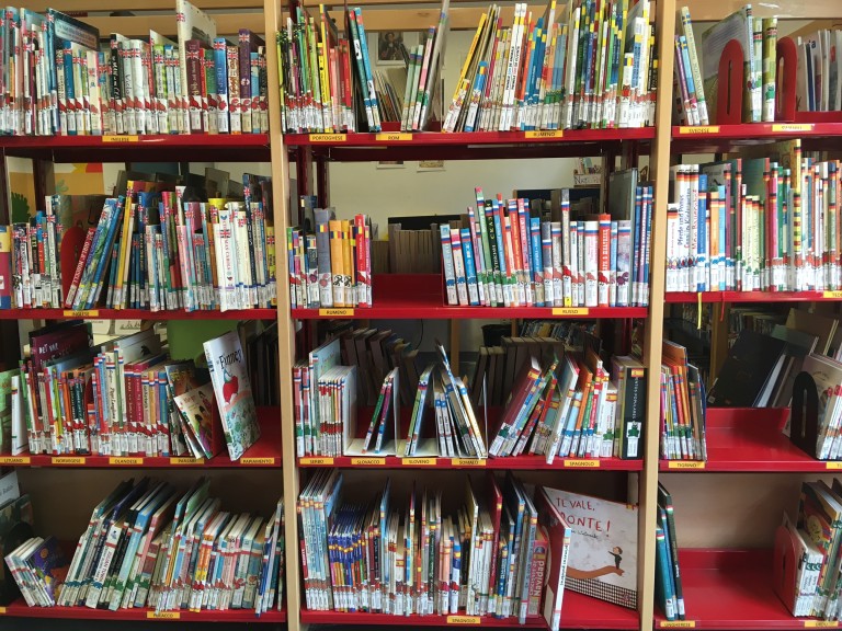 copertina di Libri e film in lingua nella sezione ragazzi