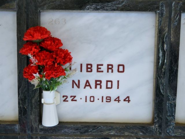 Tomba di Libero Nardi nel Monumento Ossario dei Caduti Partigiani alla Certosa (BO)