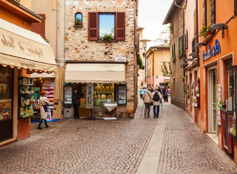 image of Contributi agli esercizi commerciali polifunzionali
