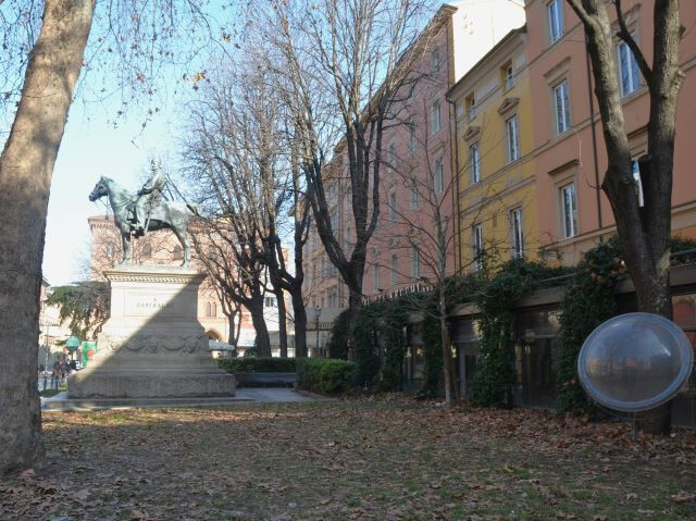 Il giardinetto intorno al monumento a Garibaldi