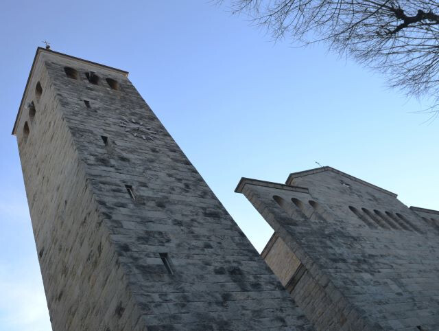 Campanile e chiesa del Sacro Cuore di Gesù