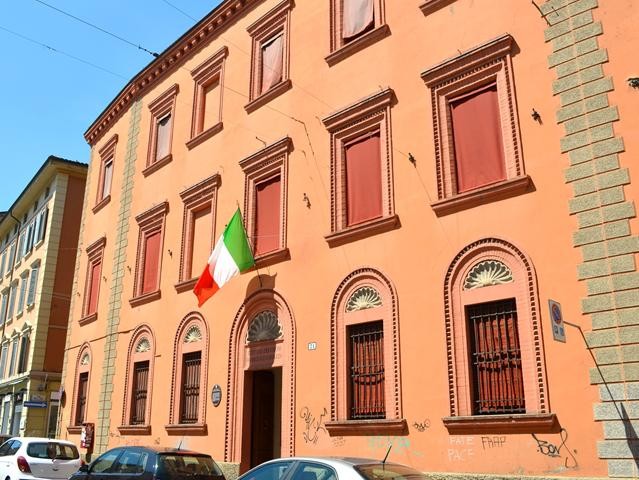 Istituto dei ciechi F. Cavazza - via Castiglione (BO) - facciata