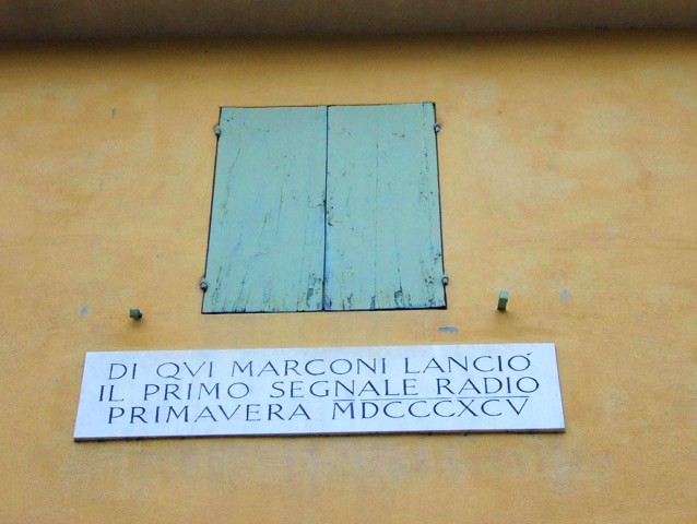 La finestra di villa Griffone a Pontecchio