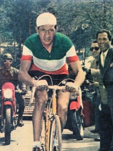 Gino Bartali con la maglia tricolore