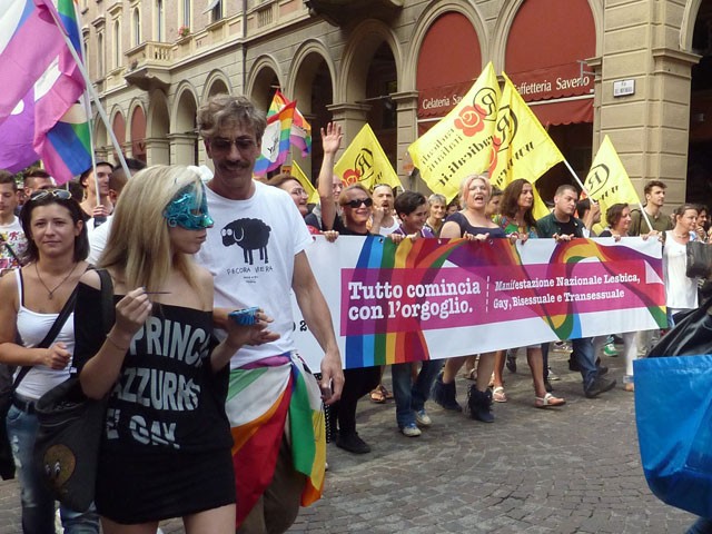 La sfilata del Bologna Pride 