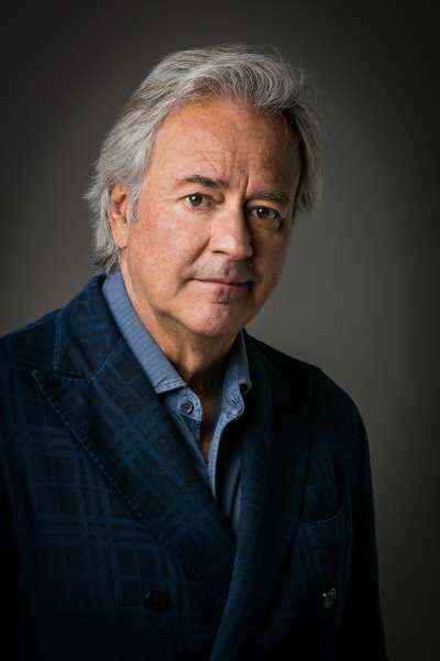 copertina di LEZIONI SEMISERIE PIRANDELLIANE - L’UOMO DAL FIORE IN BOCCA