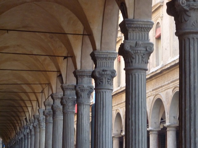 Chiesa di San Giacomo Maggiore - portico
