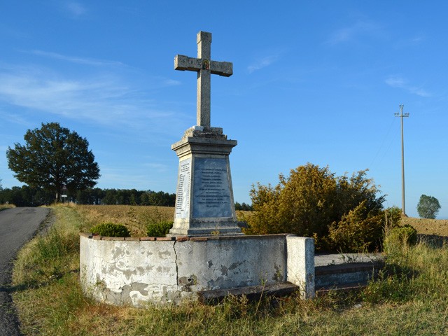 Croce votiva dei sopravvissuti alla guerra di alcune comunità dell'Appennino - Montepastore (BO)