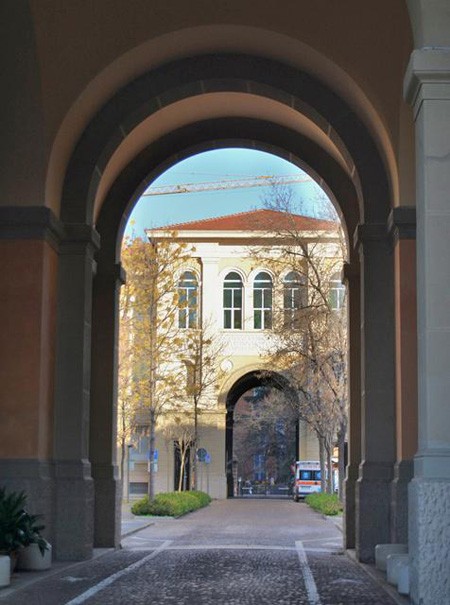 Policlinico Sant'Orsola - ingresso - via Massarenti