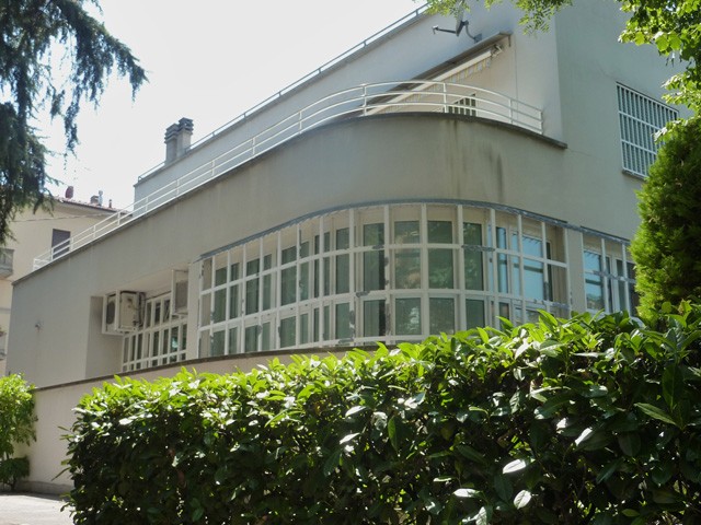 Villa Bertagni - via Murri (BO) - particolare della facciata