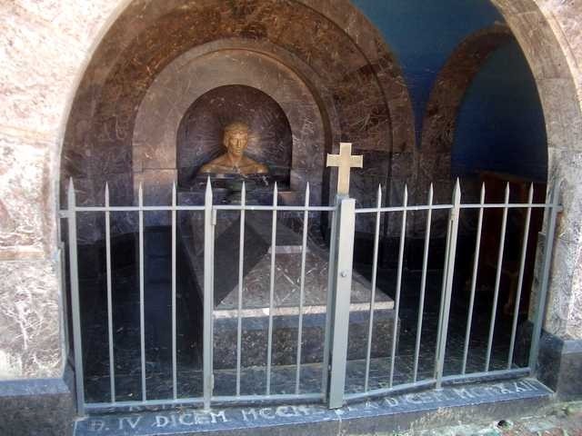 La tomba del marchese Pizzardi 