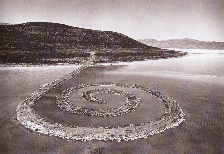 Earthworks e Land Art. Il paesaggio americano tra sublime e entropia