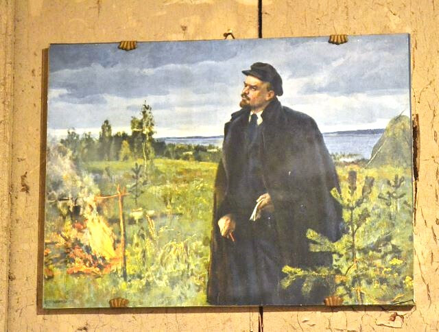 Ritratto di Lenin nella casa di un "sovversivo" comunista