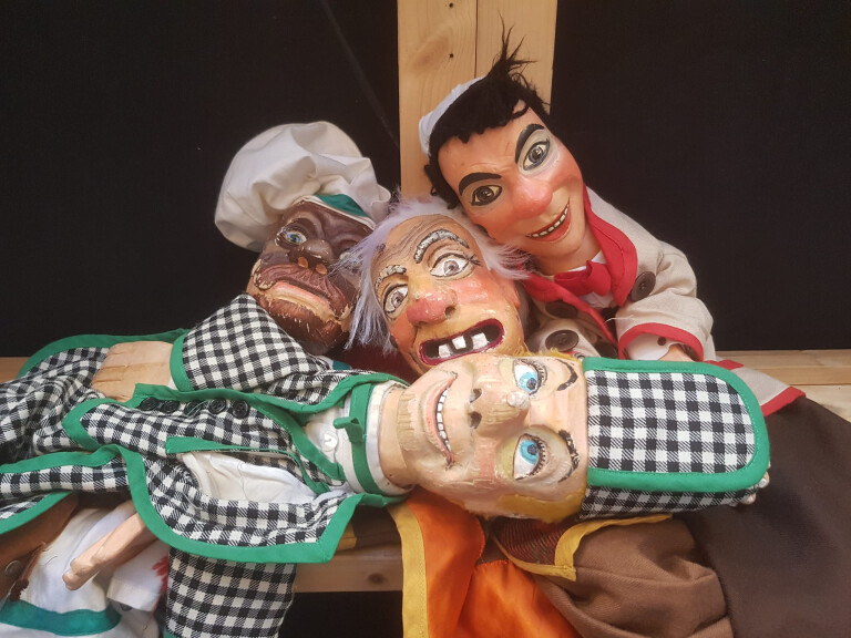 copertina di Estate con Fagiolino: il teatro dei burattini in tournée