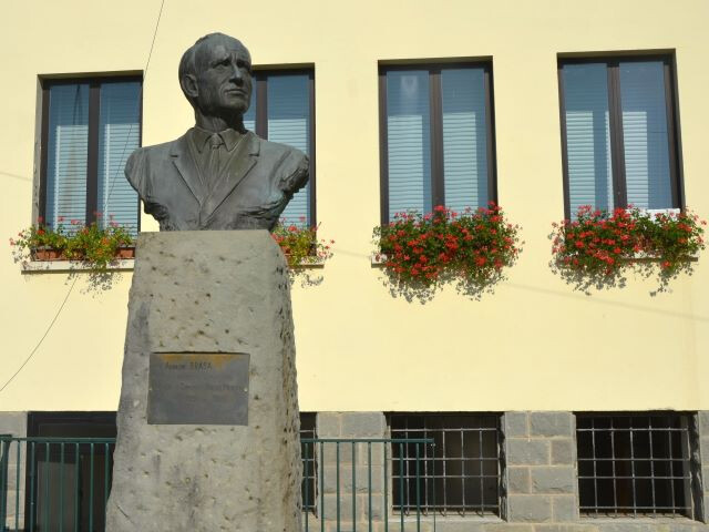 Busto di Arnaldo Brasa
