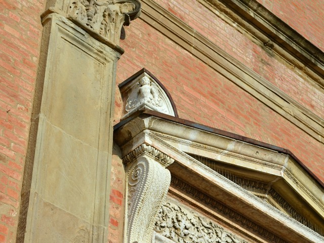 Chiesa di San Michele in Bosco - facciata - particolare