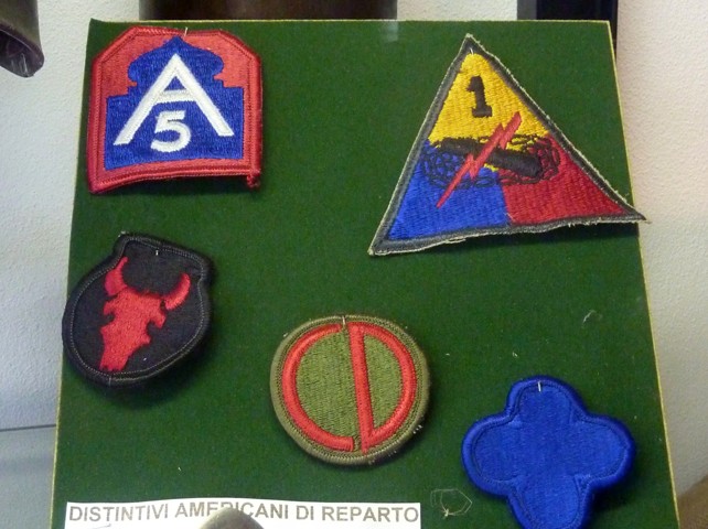 Distintivi divisionali della V Armata alleata