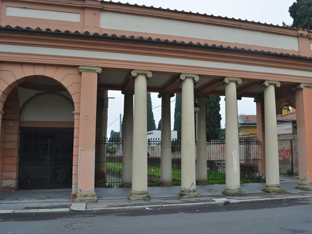 Il portico della Certosa 