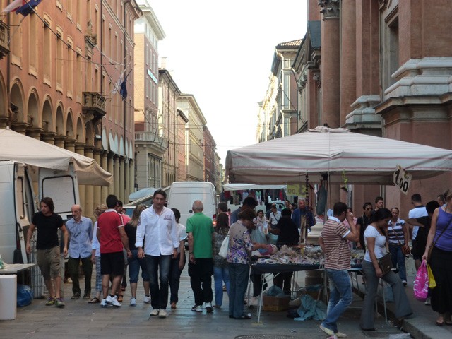 La Piazzola in via Indipendenza (BO)