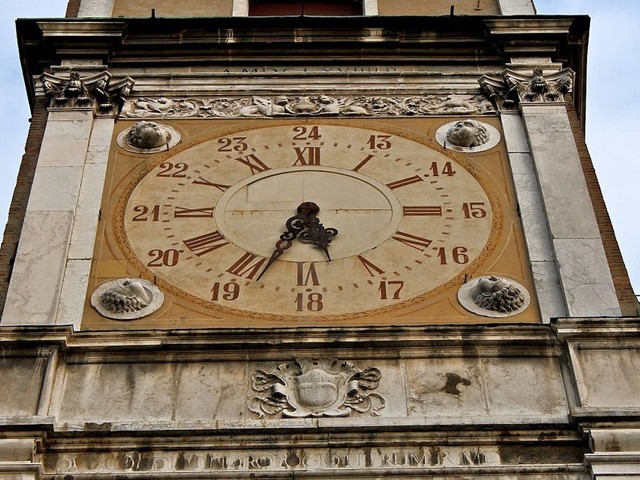 L'orologio del Palazzo comunale di Modena