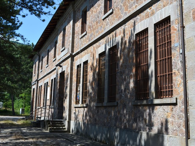 La scuola di Castelluccio nei pressi della quale furono fucilati i partigiani della Brigata Matteotti