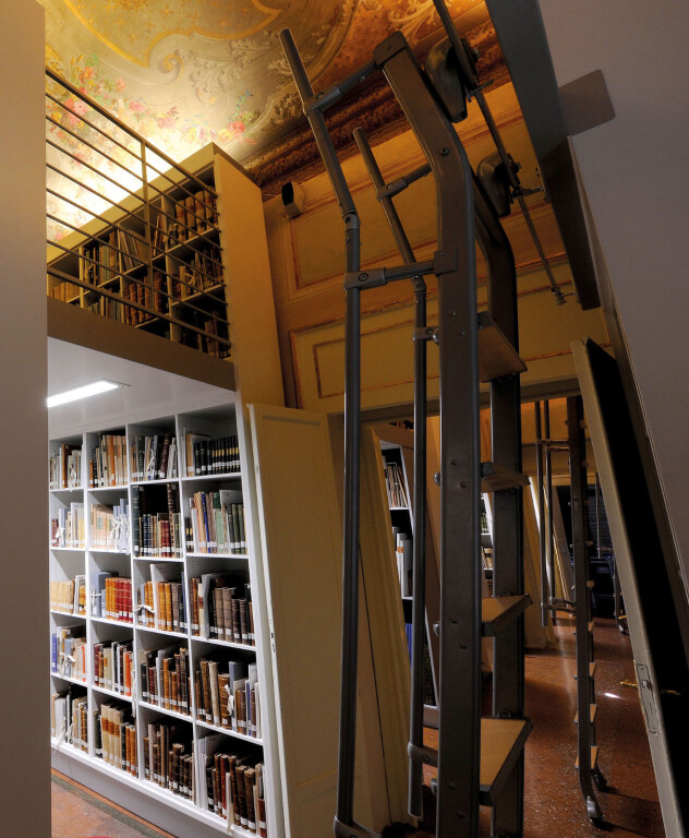 copertina di Musica in cassaforte. Visite speciali al caveau della biblioteca