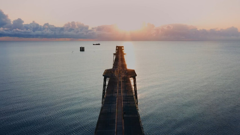 image of Proiezione di «Granddad and the Pier» 