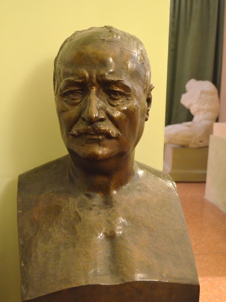 Busto di Enrico Panzacchi 