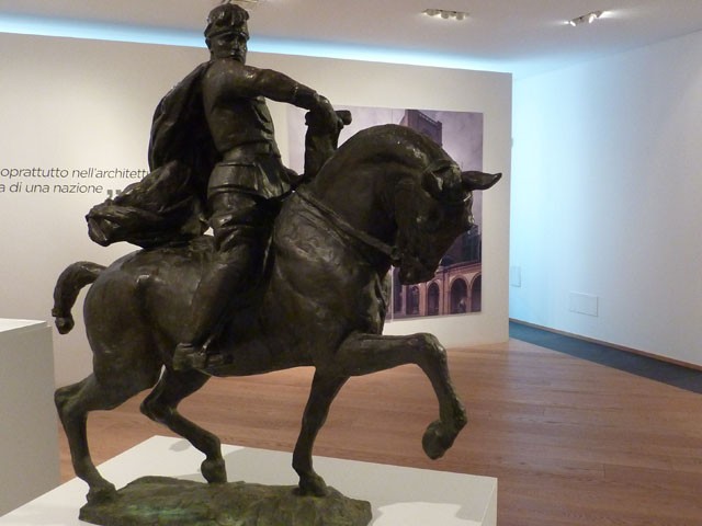 Modello in bronzo della statua di Mussolini a cavallo per lo stadio Littoriale 
