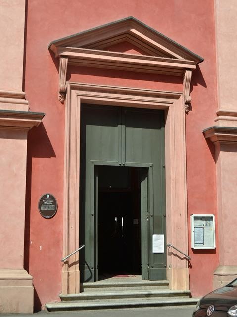 Chiesa dei SS. Giuseppe ed Ignazio - portale