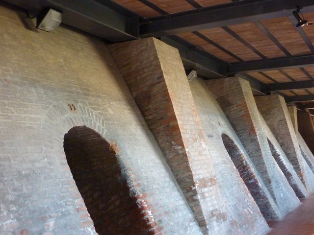 Forno Hoffmann usato come spazio espositivo nel Museo del Patrimonio industriale di Bologna