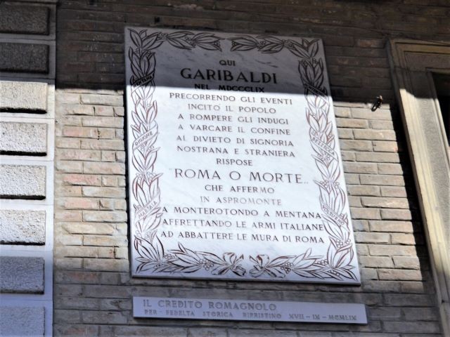 Lapide che ricorda la presenza di Garibaldi a Rimini 