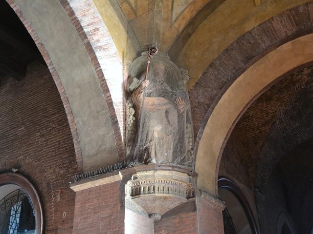 Una delle statue dei santi protettori nel Voltone di Palazzo del Podestà (BO) - A. Lombardi