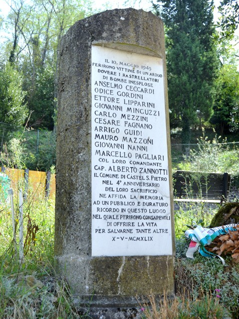Stele per gli sminatori periti a Varignana di Castel San Pietro (BO) 