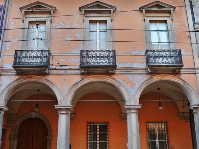 Palazzo Minarini - facciata e portico