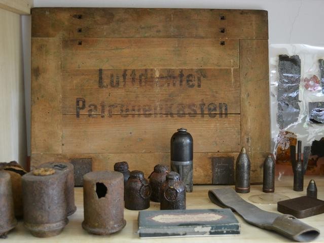 Proiettili e cassetta militare tedesca rinvenuti in Garfagnana - Museo della Seconda Guerra Mondiale di Molazzana (LU)