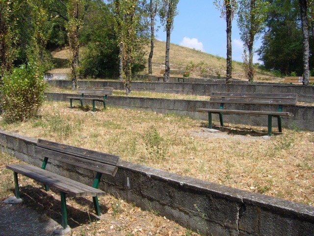 Parco di Paderno - zona di riposo nei pressi dell'ingresso