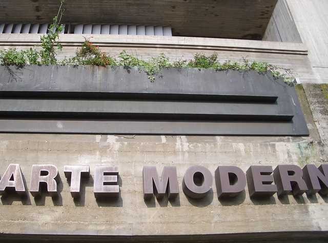 Galleria d'Arte Moderna - ingresso - particolare