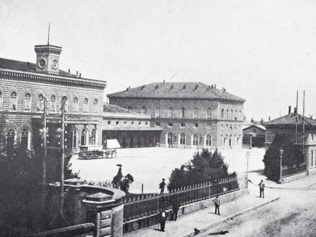 immagine di bologna, foto storica stazione
