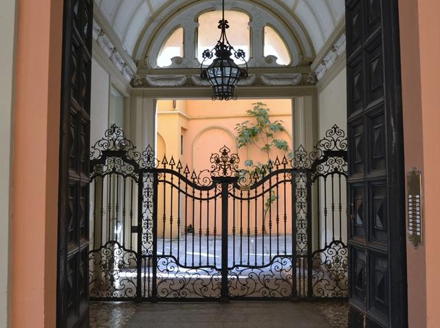 Palazzo Cavazza - ingresso