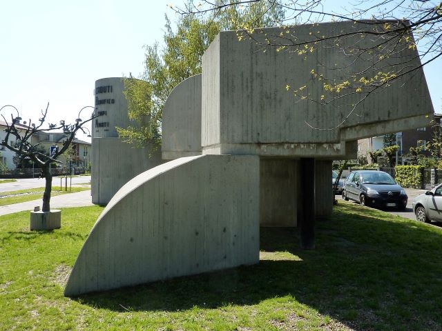 Monumento ai Caduti Bonifica Campi Minati 1944-1948