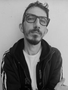 copertina di Riccardo Raviola