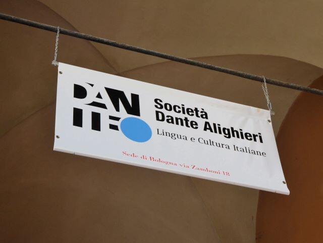 Società Dante Alighieri