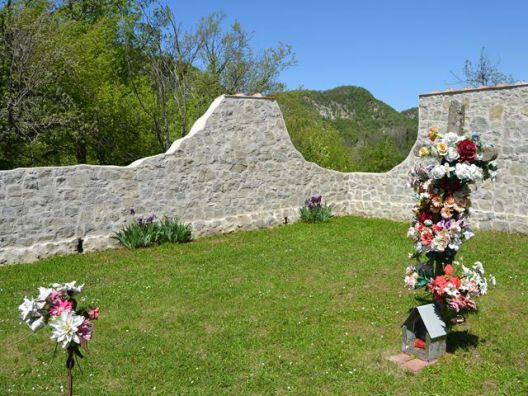 Il cimitero di Casaglia 