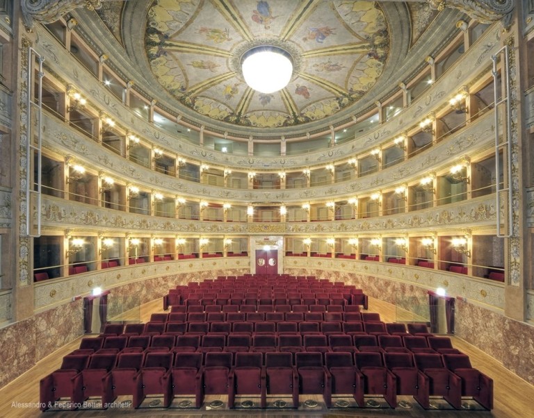 Teatro Stignani - Sala Grande - Teatro Stignani.jpg