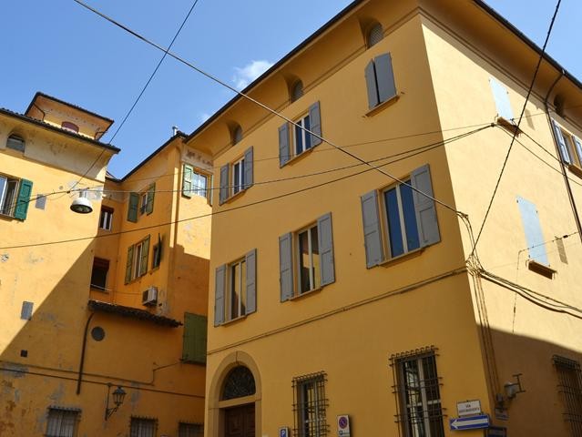 Casa Zambeccari - via Santa Margherita