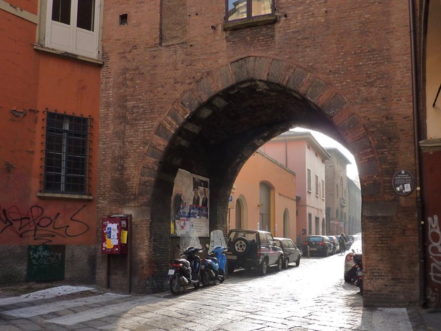 immagine di Bologna di selenite